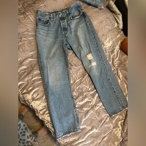 Levi’s Light Blue Denim Jeans